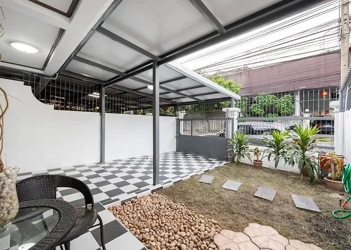 Miq Hk16 - 3Br Huai Khwang Mrt With Pool Table Near Jodd Fair
