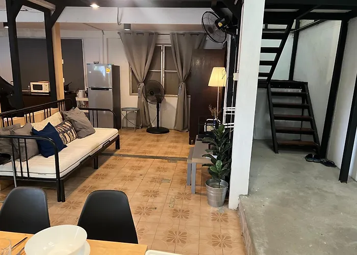 3 Bedrooms 2 Bathroom'S